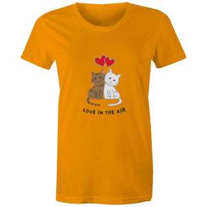 Women's Maple Tee Love is in the Air Print 