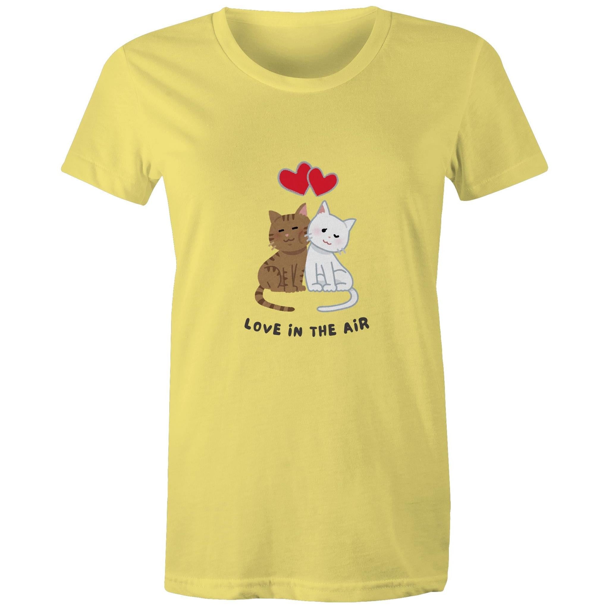Women's Maple Tee Love is in the Air Print 