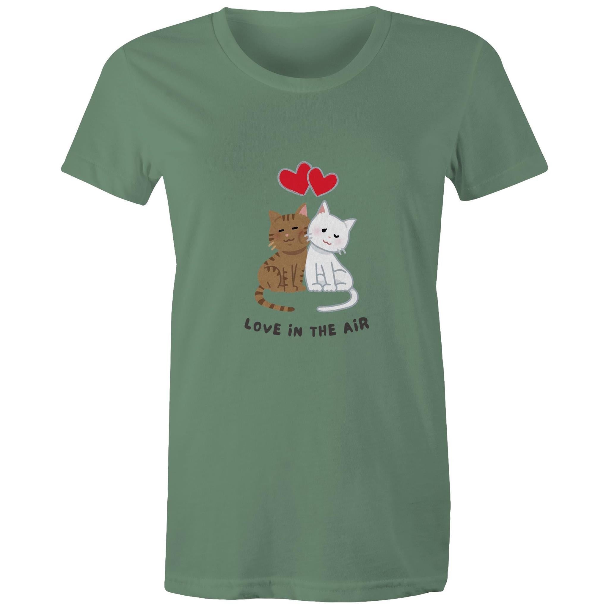 Women's Maple Tee Love is in the Air Print 
