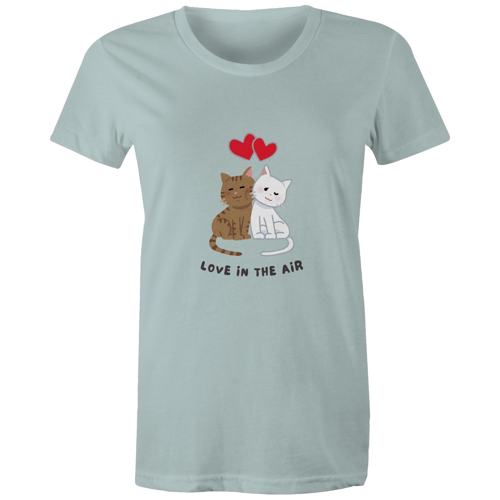 Women's Maple Tee Love is in the Air Print 