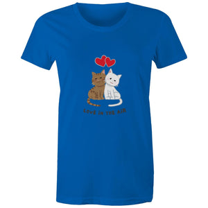 Women's Maple Tee Love is in the Air Print 
